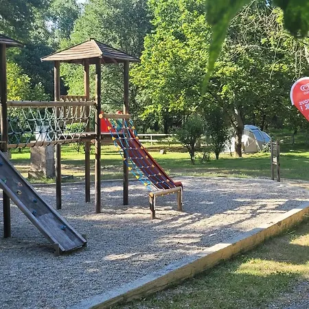 Campsite Emplacement Tente, Caravane 120 M2